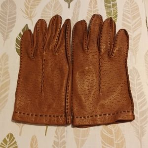 Leather driving gloves